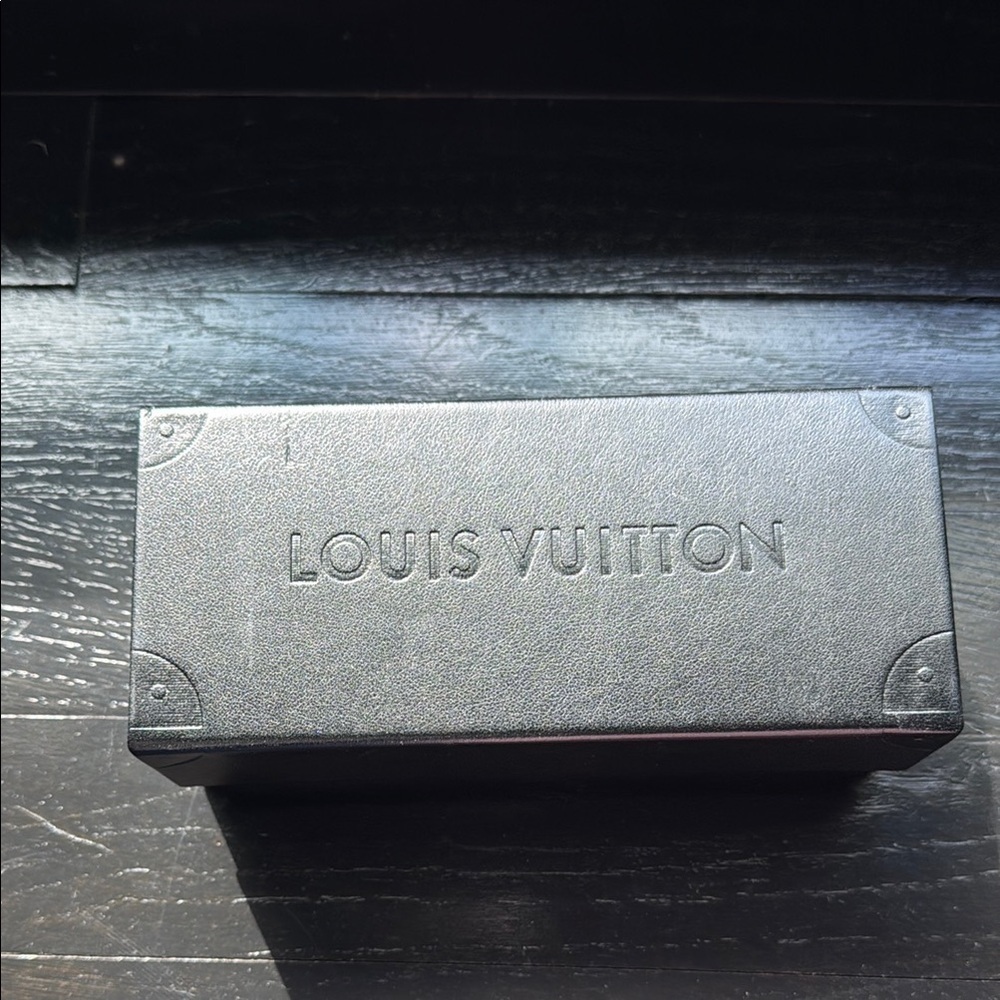 Louis Vuitton Animated Damier Ash Sunglasses - Picture 4 of 16